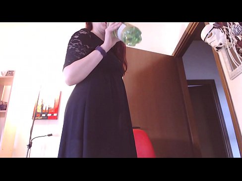 ❤️ Un escravo sumiso que adora as bragas sucias e deliciosas vese obrigado a masturbarse despois de ver este vídeo! ☑ Vídeo porno en % gl.libporno.ru % ❤
